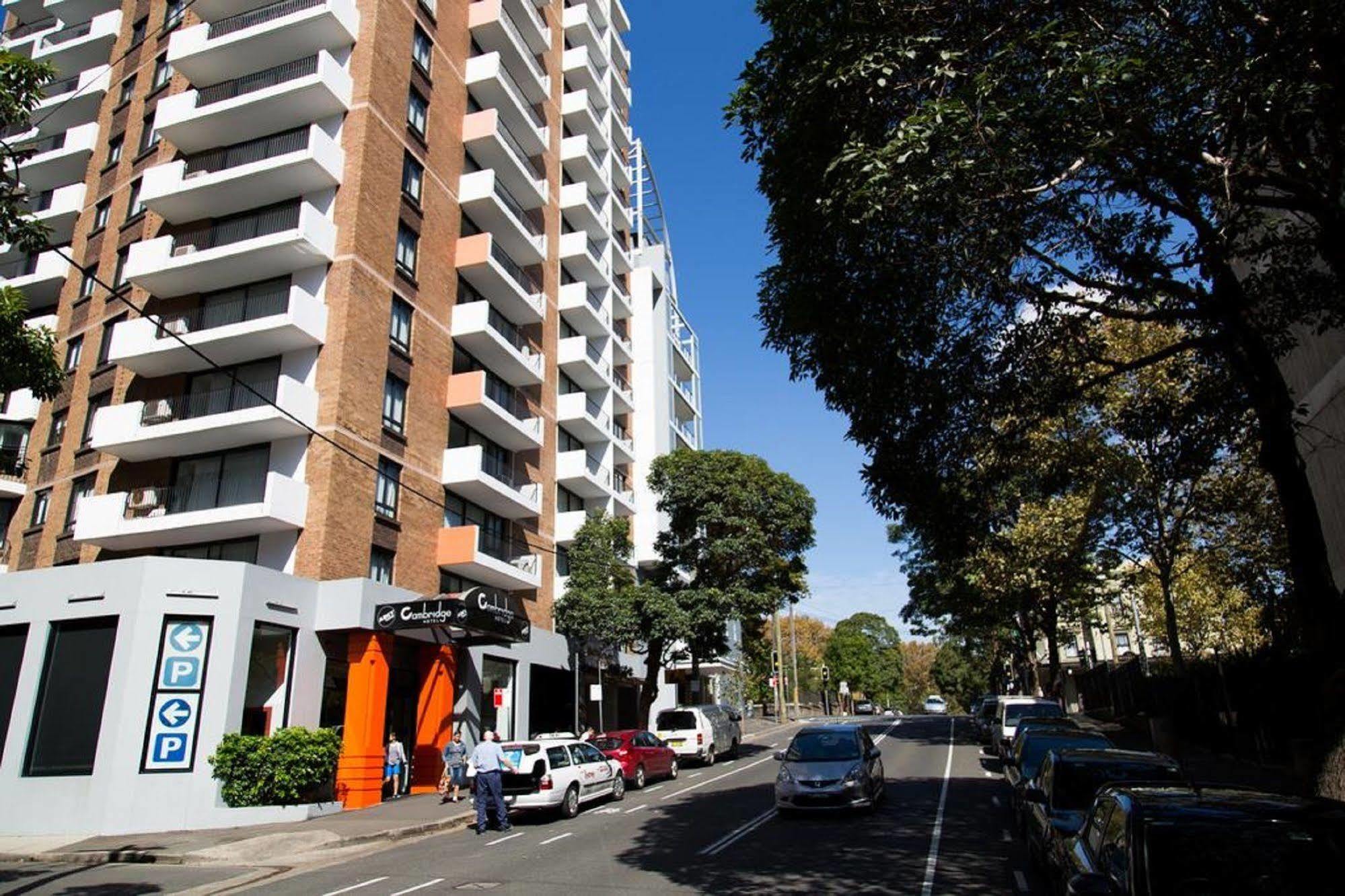 Cambridge Hotel Sydney Exterior photo